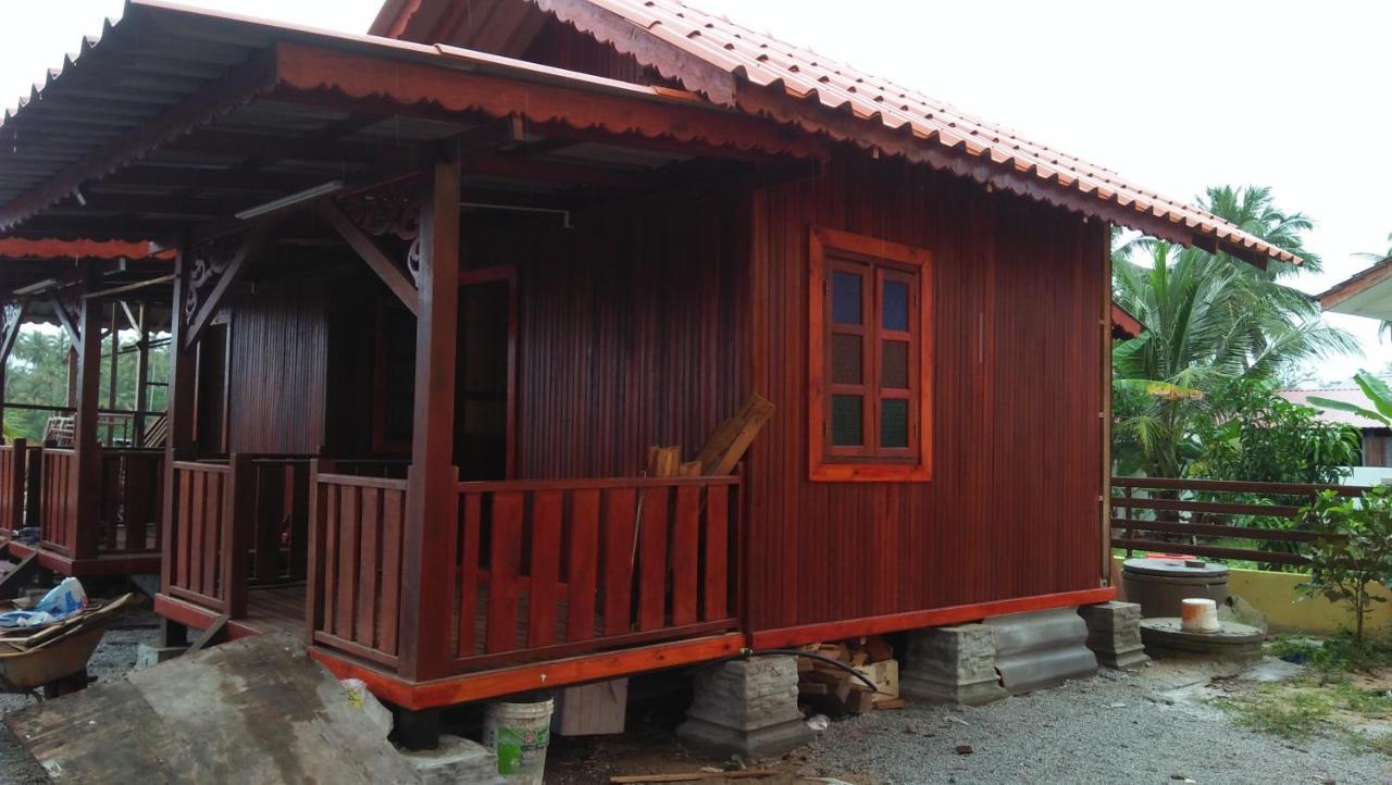 Chalet Kb Wakaf Kayu Kota Bharu Exterior photo