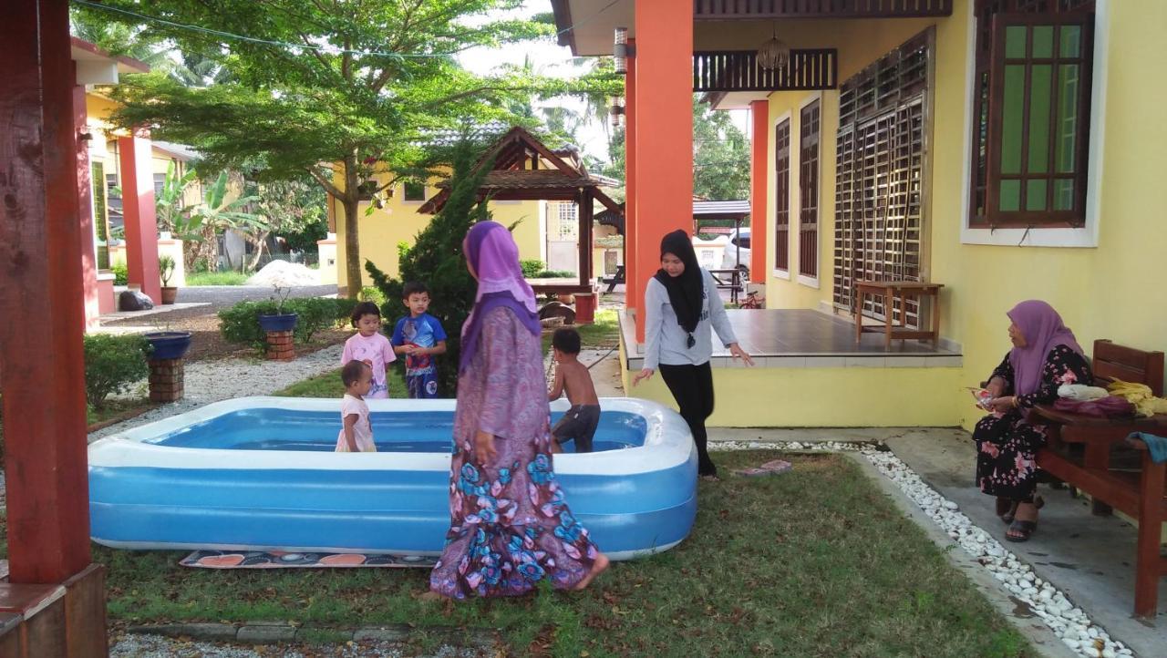 Chalet Kb Wakaf Kayu Kota Bharu Exterior photo